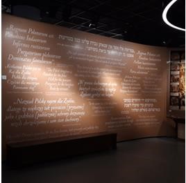 „Ściana słów” - prezentacja poświęcona tolerancji religijnej w XVI-XVII wieku w Rzeczypospolitej Obojga Narodów, Muzeum Historii Żydów Polskich POLIN.